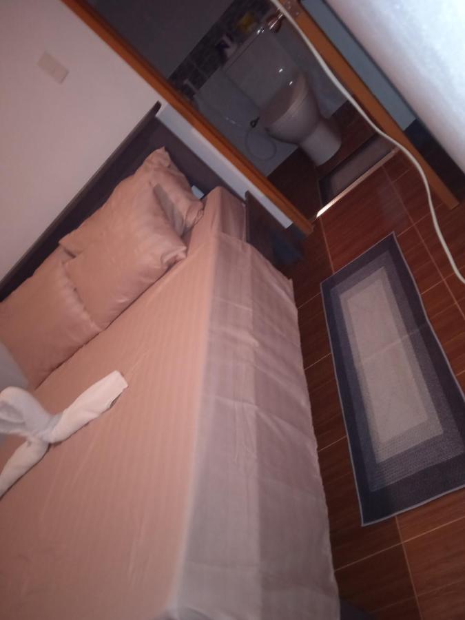 Sarah'S Garden Bnb & Spa Bed and Breakfast Clarin  Εξωτερικό φωτογραφία